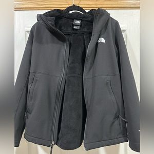 Women’s North Face Windwall Jacket. large